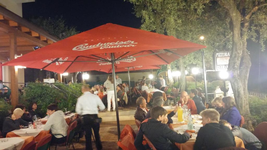 Albergo Bar Ristorante Alla Rama Malcesine Exteriér fotografie